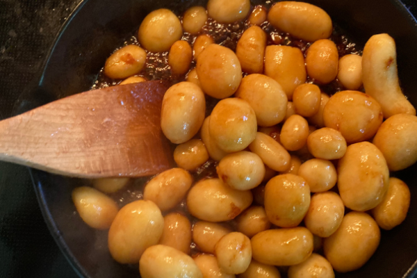 褐色土豆早期阶段